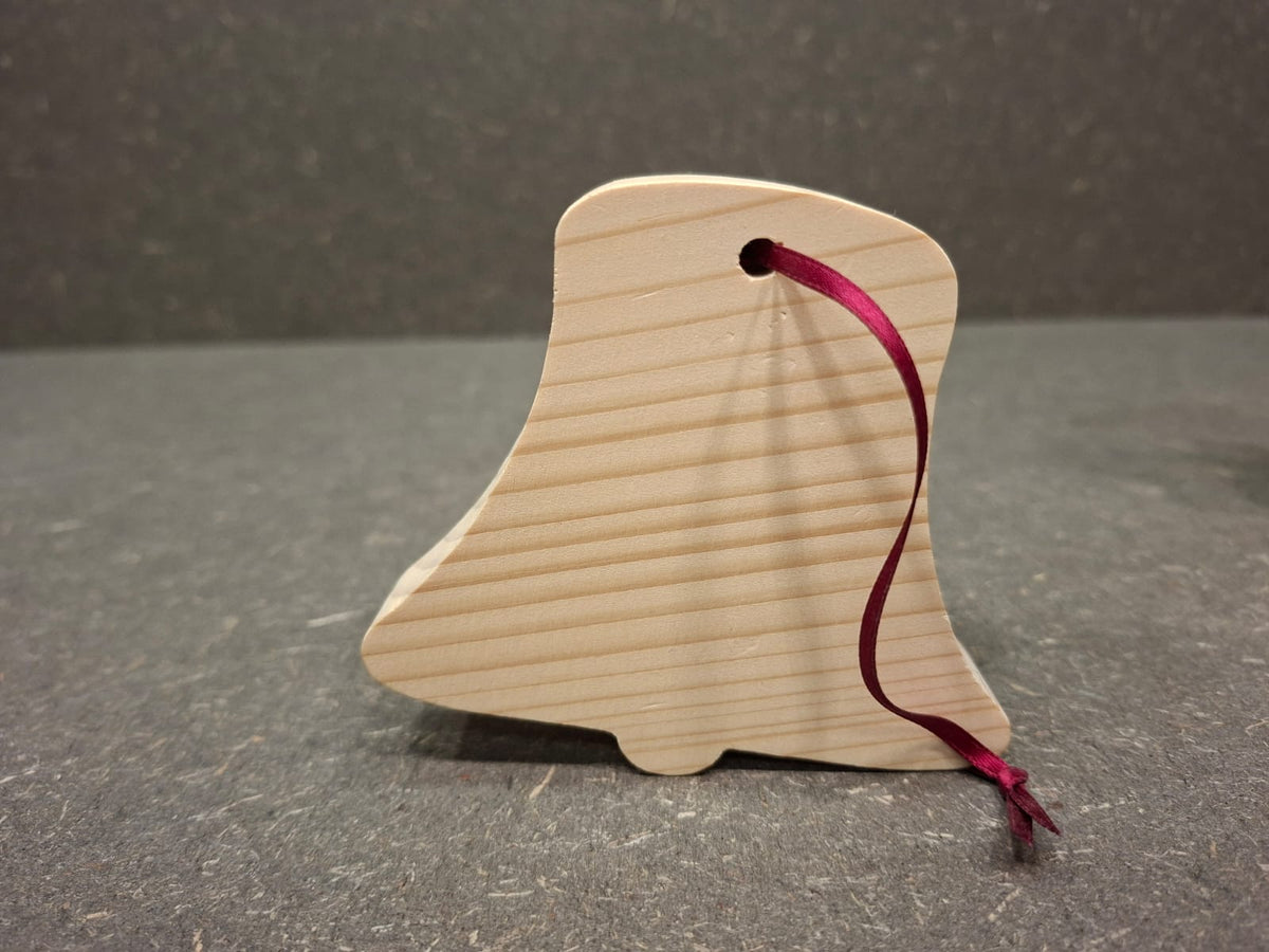Handgefertigte Glocke aus Holz zum hängen aus der Kollektion Weihnachtsdeko