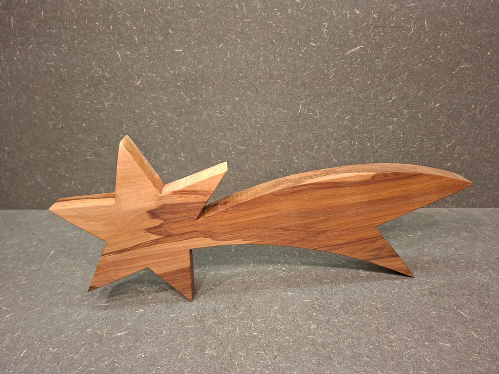 Handgefertigter Bethlehem Stern aus geöltem Birnbaumholz. Edle Holzdekoration zum Stellen für die Weihnachtszeit.