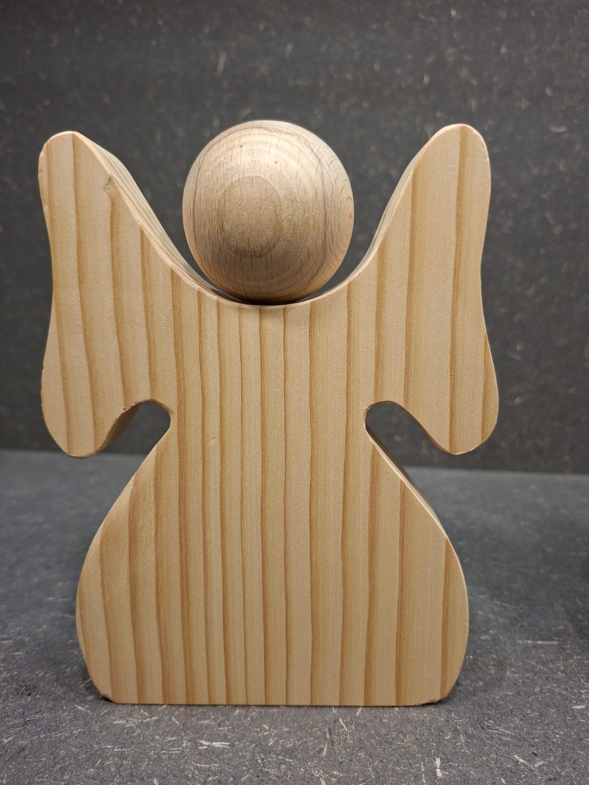 Personalisierter Schutzengel aus Holz | Geschenk zur Taufe & Geburt
